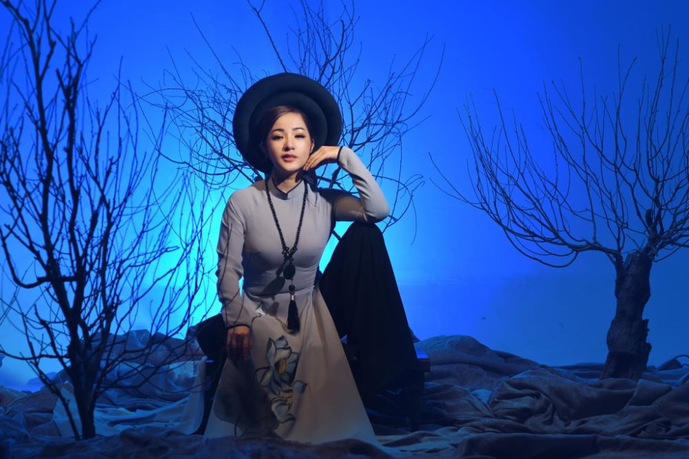 nghe-sy-thuy-nga-dien-ao-dai-viet-hung-binh-yen-mua-vu-lan-ketnoidoanhnhan