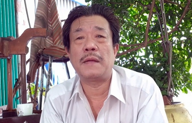 Danh hài bỏ sân khấu về đạp xích lô, giờ phải bán cà phê cóc