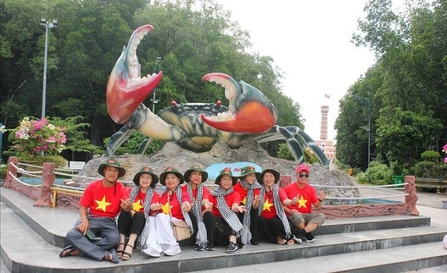 ca-mau-but-pha-kinh-te-bien-huong-toi-trung-tam-nang-luong-sach-va-thuy-san