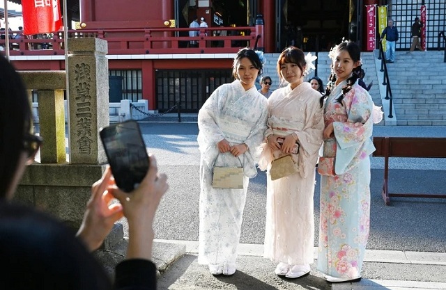 hang-khong-trung-quoc-tao-dieu-kien-cho-khach-huy-chuyen-toi-nhat