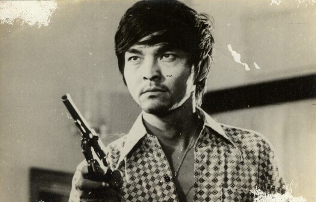 nam-nsnd-noi-danh-mot-thoi-suyt-lam-phi-cong-tim-duoc-bo-o-phap-nho-noi-tieng