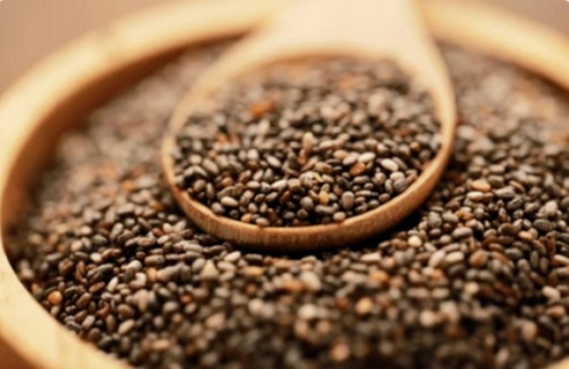 nhieu-nguoi-uong-hat-chia-moi-ngay-nhung-dang-mac-4-sai-lam-nay