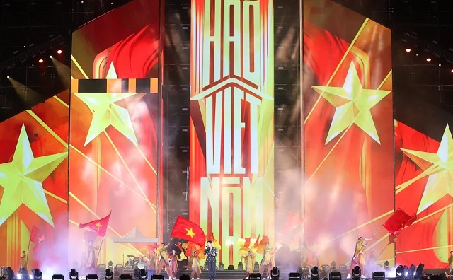 concert-viet-nam-trong-toi-noi-tinh-yeu-dan-toc-lan-toa-bang-am-nhac