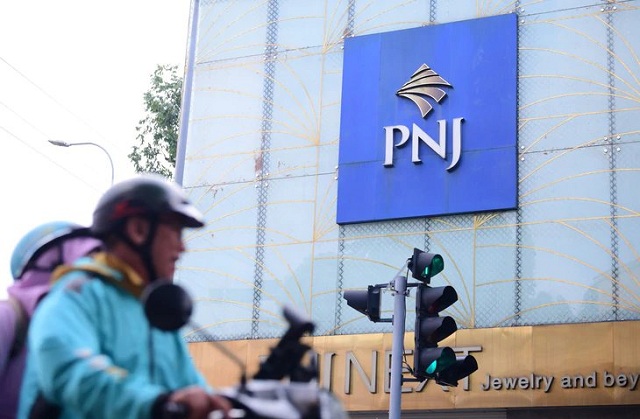 pnj-tinh-dong-25-30-cua-hang-sau-khi-du-kien-lo-gan-6300-ti-dong