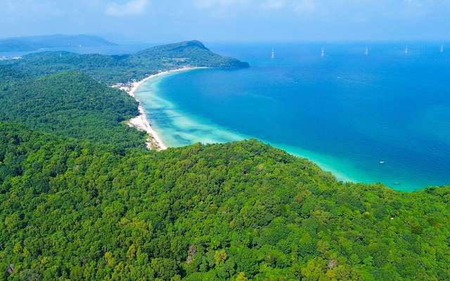 bien-rung-phu-quoc-dep-long-lay-tu-nhung-goc-nhin-tren-cao