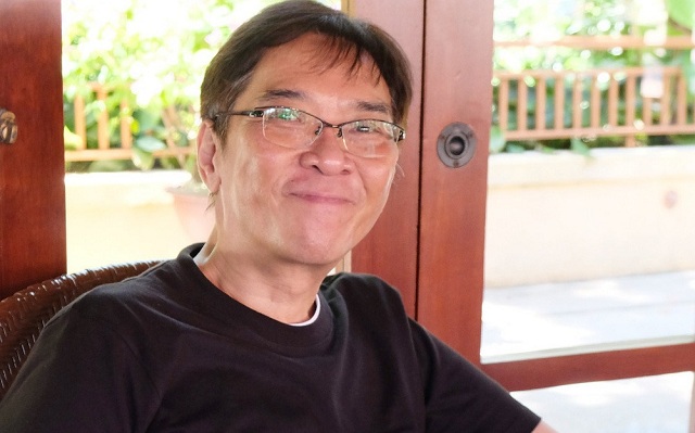 dao-dien-quan-cam-bang-dien-anh-hong-kong-ruc-ro-nhung-qua-roi