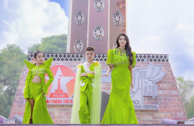 ntk-chau-loan-ra-mat-bo-suu-tap-lay-cam-hung-tu-tinh-yeu-voi-mua-thu-ha-noi