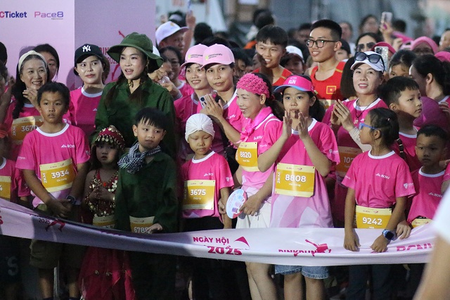 ngay-hoi-non-hong-2025-7