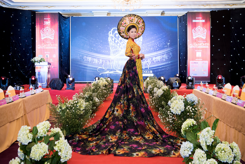 hoa-hau-dai-su-hoang-thanh-binh 1