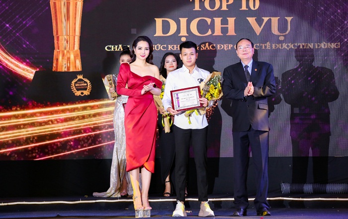 thuong-hieu-my-pham-un-beauty-care-duoc-vinh-danh-top-10-thuong-hieu-uy-tin-ketnoidoanhnhan