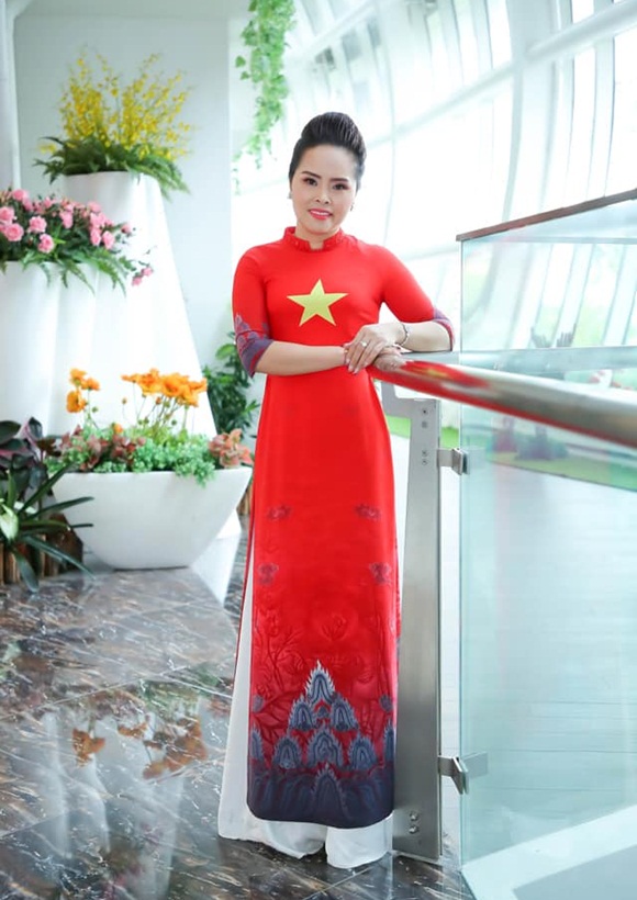 top-10-sao-kim-lanh-dao-toan-nang-chau-a-vinh-danh-hoa-hau-ao-dai-pham-thi-cuc-ketnoidoanhnhan-11