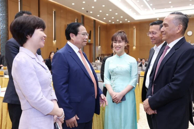 cac-nuoc-lai-suat-vay-3-5-viet-nam-van-7-9-doanh-nghiep-de-nghi-giam-tiep-tgnnt