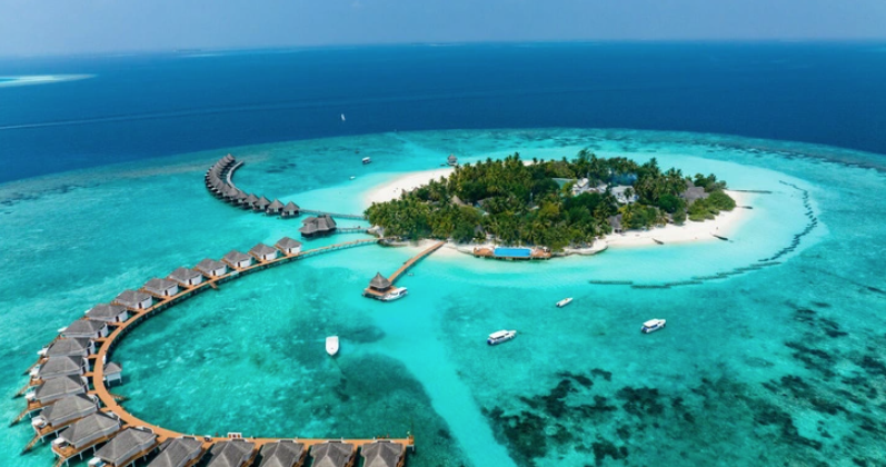 khu-nghi-duong-o-maldives-choi-troi-chinh-dong-ho-som-hon-1-tieng