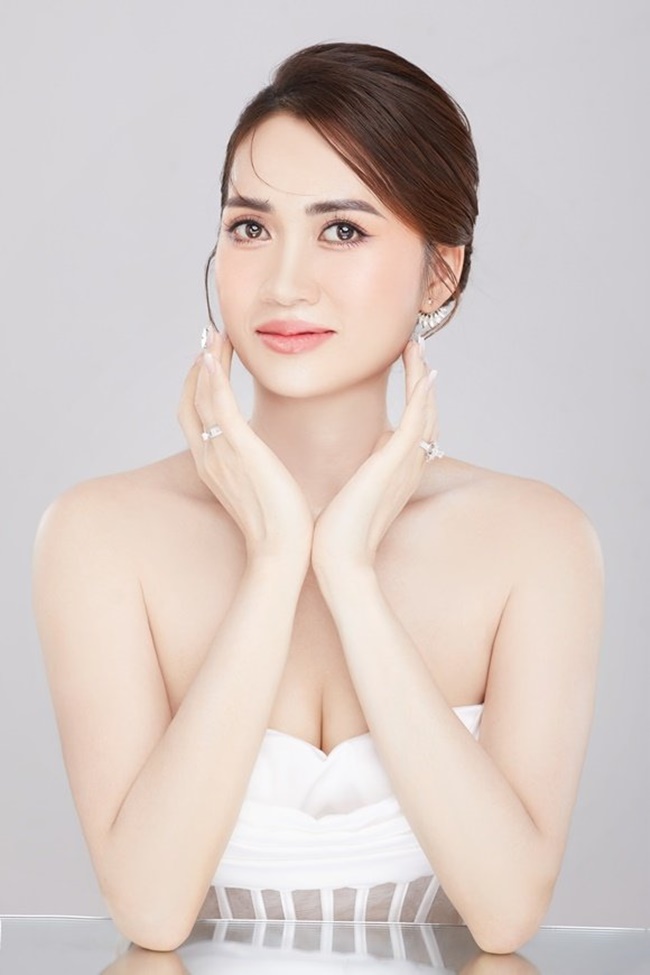 doanh-nhan-thu-huyen-don-sinh-nhat-day-am-ap-yeu-thuong-ben-nguoi-than-KETNOIDOANHNHAN-1