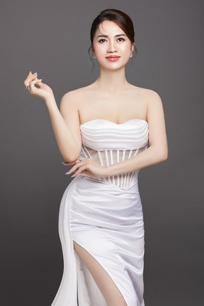 doanh-nhan-thu-huyen-don-sinh-nhat-day-am-ap-yeu-thuong-ben-nguoi-than-KETNOIDOANHNHAN-2