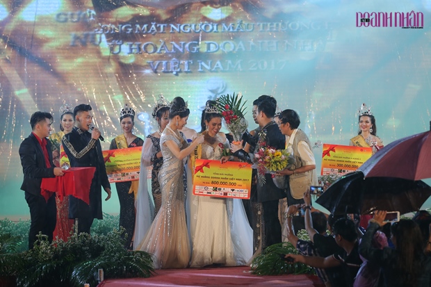 bui-hong-ha-nu-hoang-doanh-nhan-2017-ketnoidoanhnhan