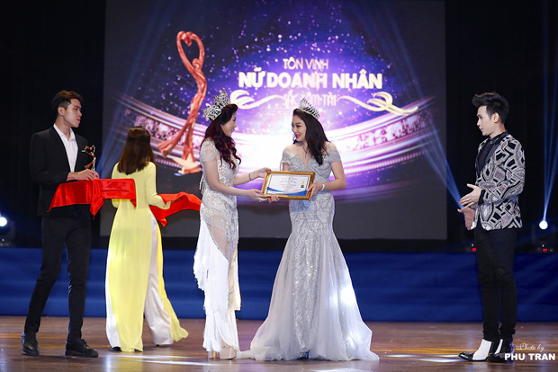 hoa-hau-kim-nhung-kndn-1