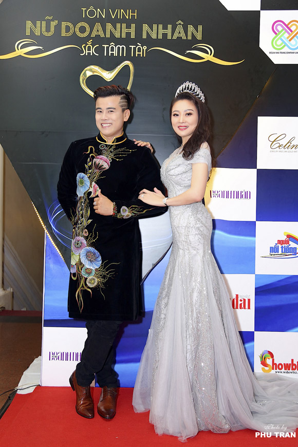 hoa-hau-kim-nhung-kndn-7
