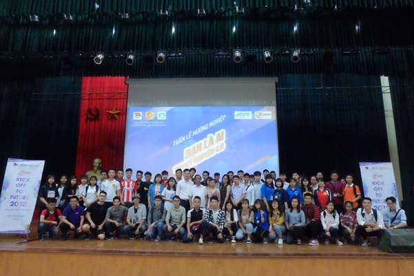 Kick-off-to-Future-2018-ketnoidoanhnhan-1