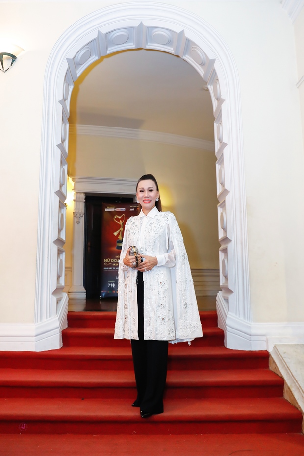 hoa-hau-nhan-ai-do-lan-stt-2018-6