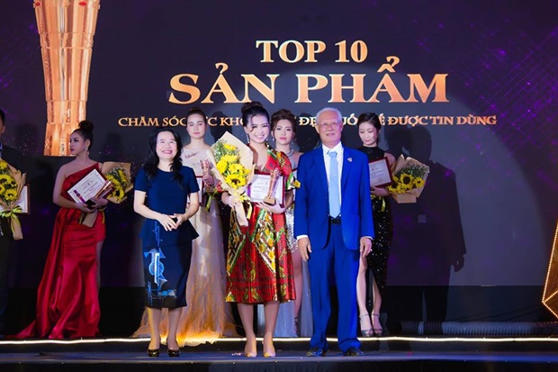 Cuong-anh-authentic-1