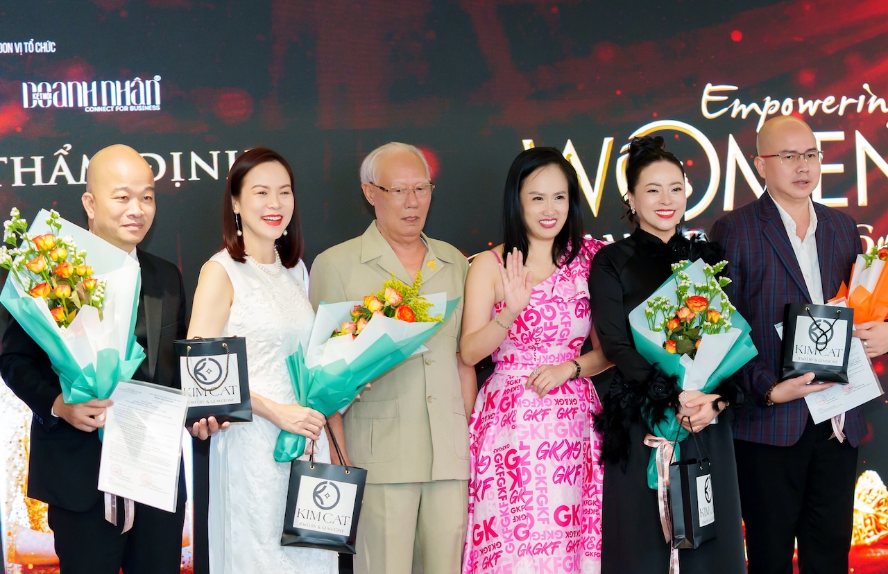 chuyen-giao-tan-tgd-truong-son-media5