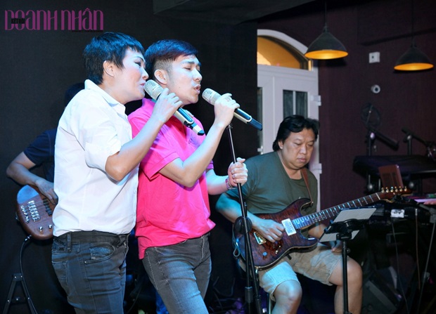 quangha-hoai-linh-livesshow-ketnoidoanhnhan-2